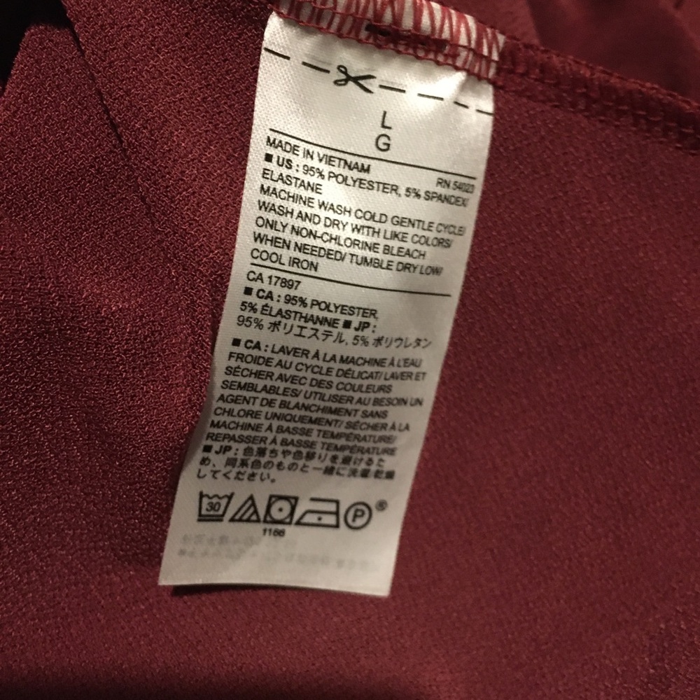 Banana Republic EUC cranberry short sleeve sexy knot back blouse sz L scoop neck - Picture 4 of 5